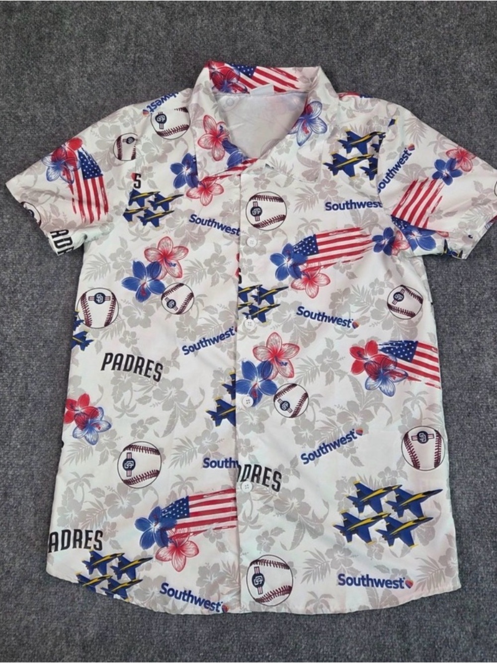Men's San Diego Padres Short-Sleeve Button-down Aloha Shirt